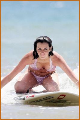 Ali Lohan Learn To Surf  In Hawaii